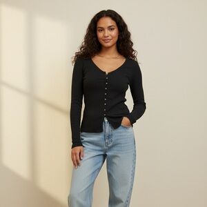 Nike Black Ribbed Button-Up Long Sleeve V-Neck Top - Small - Y2K Style